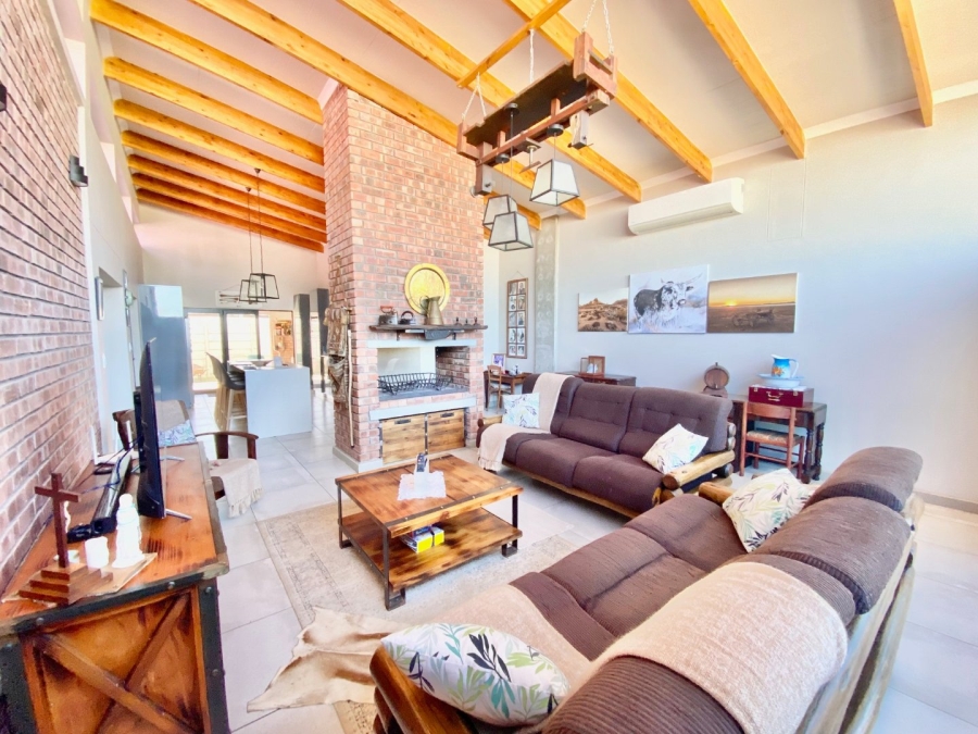 3 Bedroom Property for Sale in Hopefield Rural Western Cape